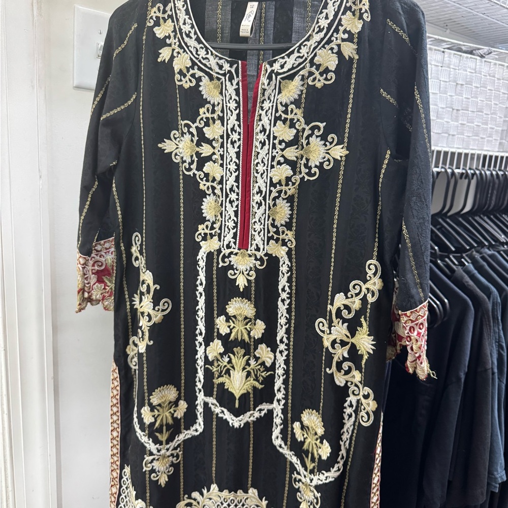 Black and Gold Embroidered Tunic Pakistani and Indian dresses.